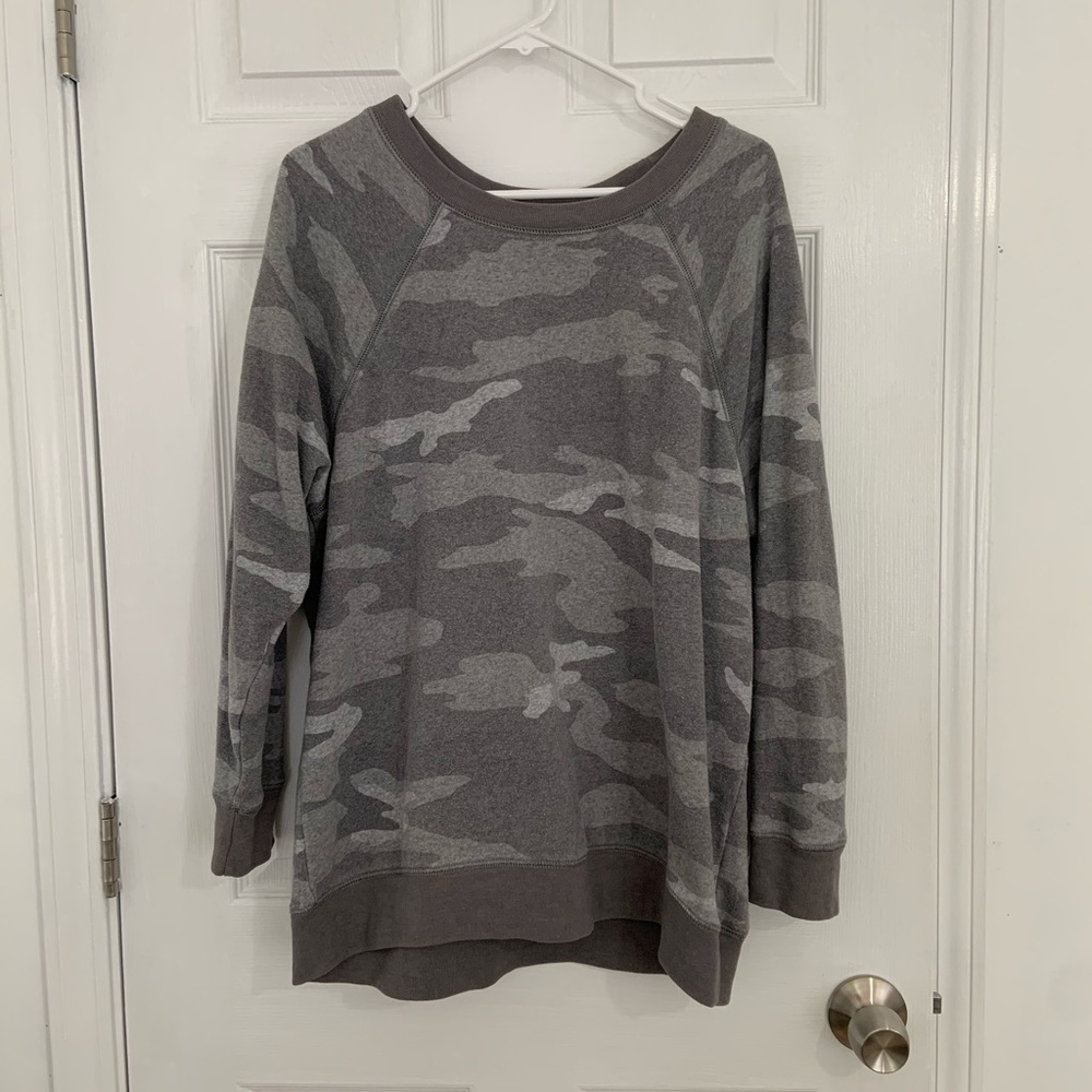 Camo sweatshirt
